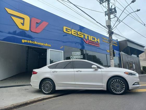 FORD FUSION 2.0 TITANIUM AWD 16V GASOLINA 4P AUTOMÁTICO FORD FUSION 2.0 TITANIUM AWD 16V GASOLINA 4P AUTOMÁTICO